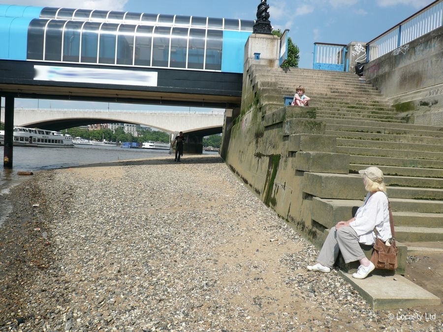 London's only beach.... (Lambeth, London)